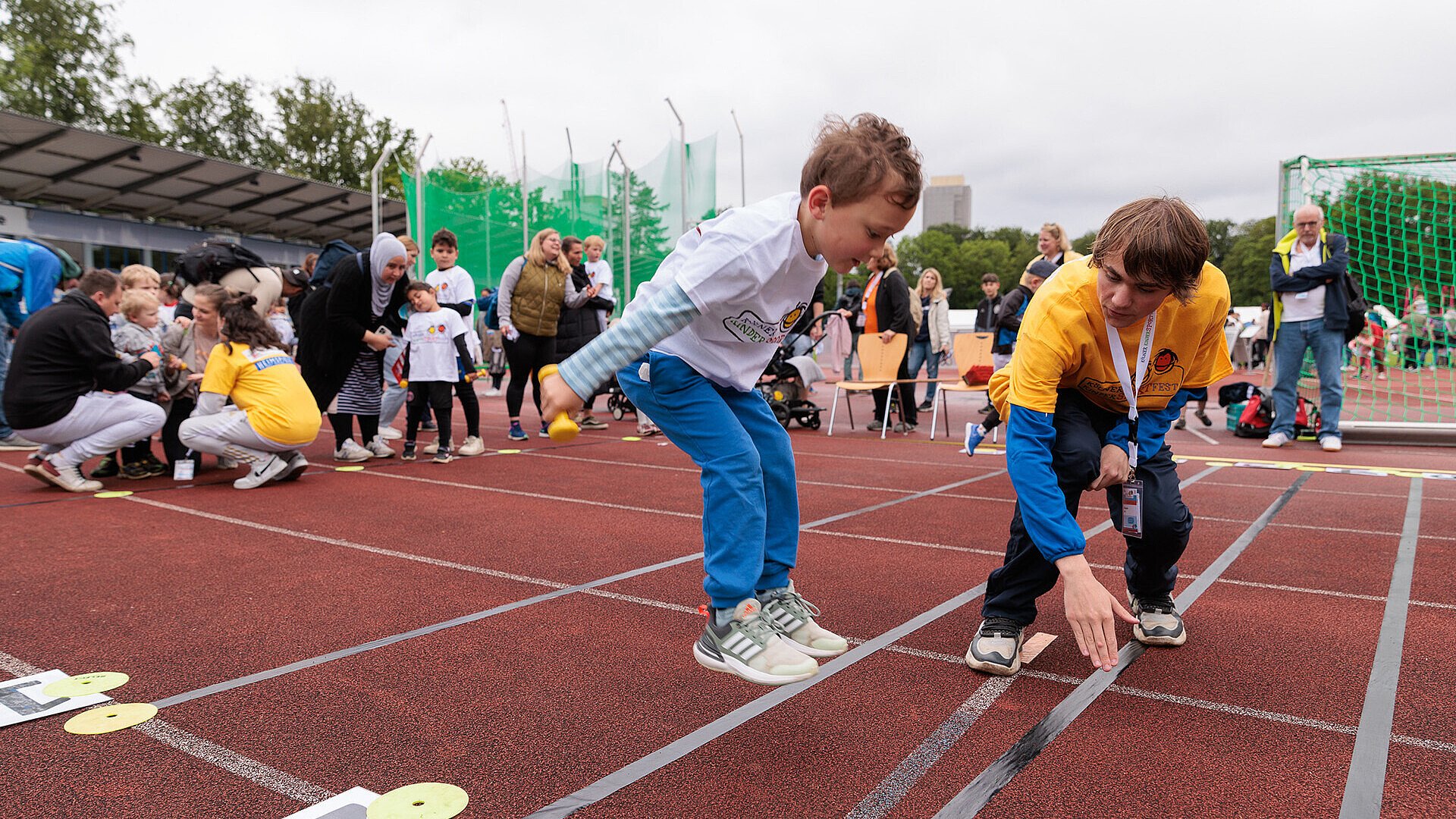 Weitsprung beim Kölner Kinder Sportfest